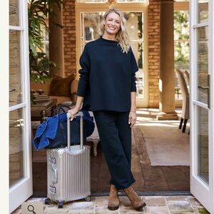 Frank & Eileen Aspen Travel Set Medium Effie Capelet & Catherine Sweatpants New